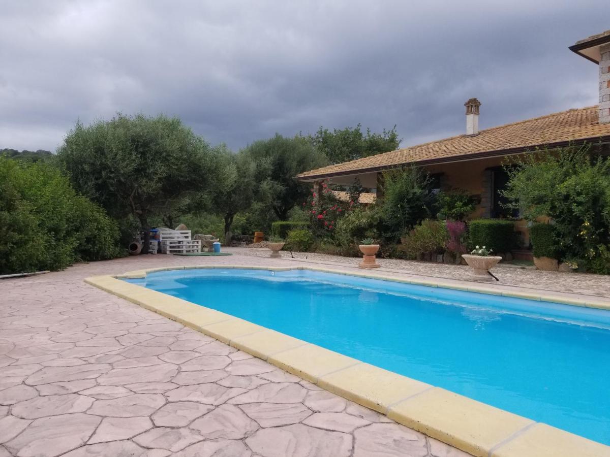 B&B Casa Vacanza Centro Sardegna Sorgono Стая снимка